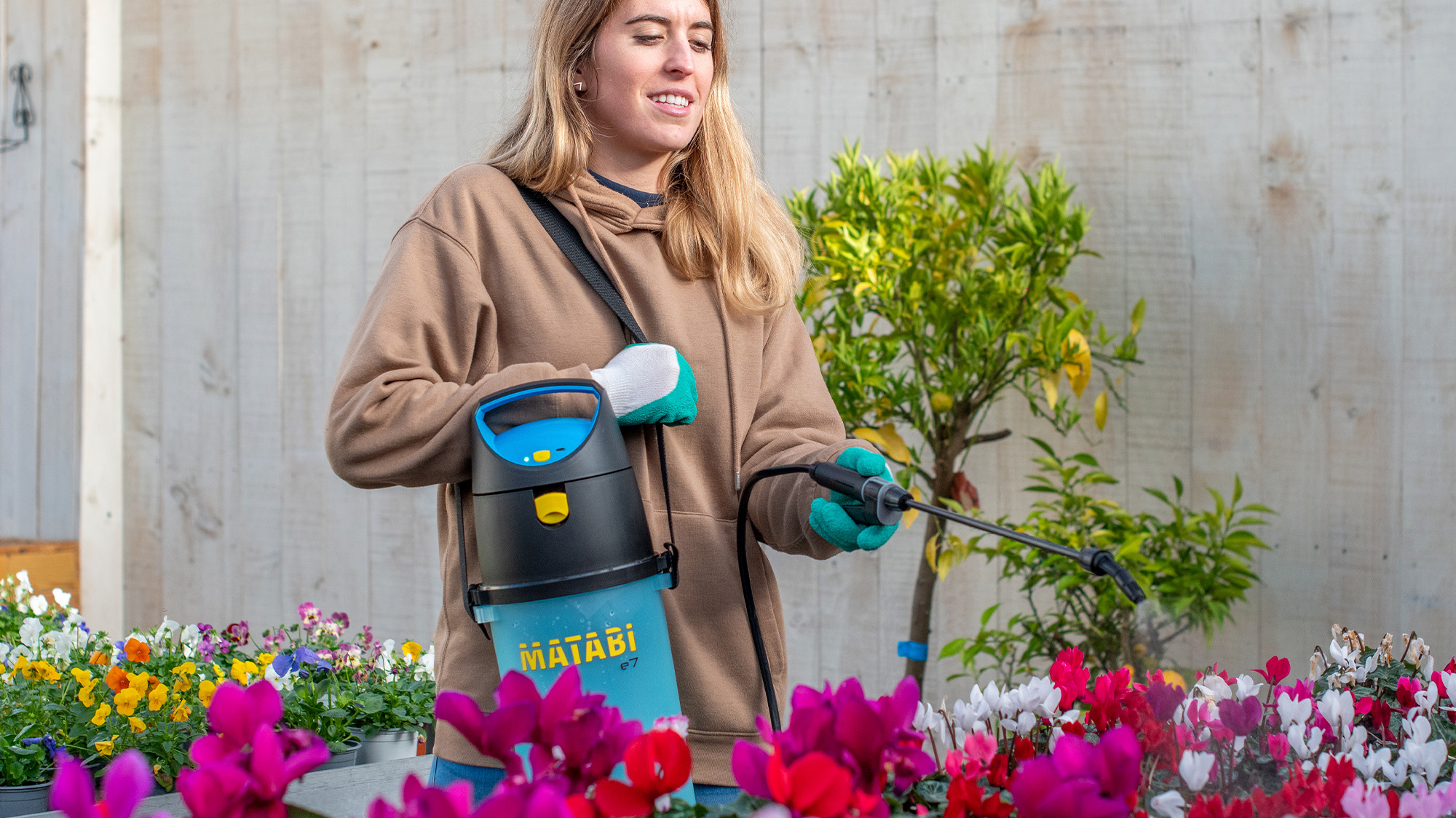 E7 Matabi 7 litre Battery Powered electric Sprayer USB Rechargeable Cordless E7 Matabi 7 litre Battery Powered electric Sprayer USB Rechargeable Cordless